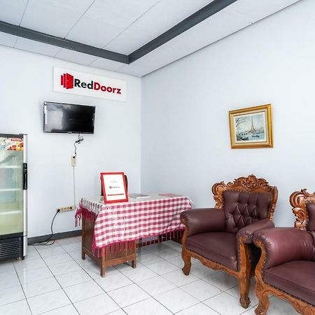ホテル レッドドアーズ シャリア ニア Rsud シマカン ボゴール エクステリア 写真